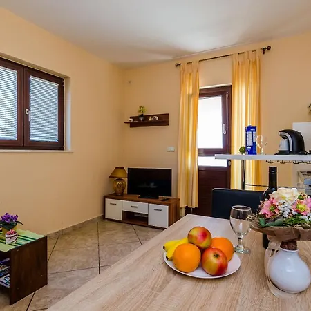 Kanjuo By The Sea Apartment